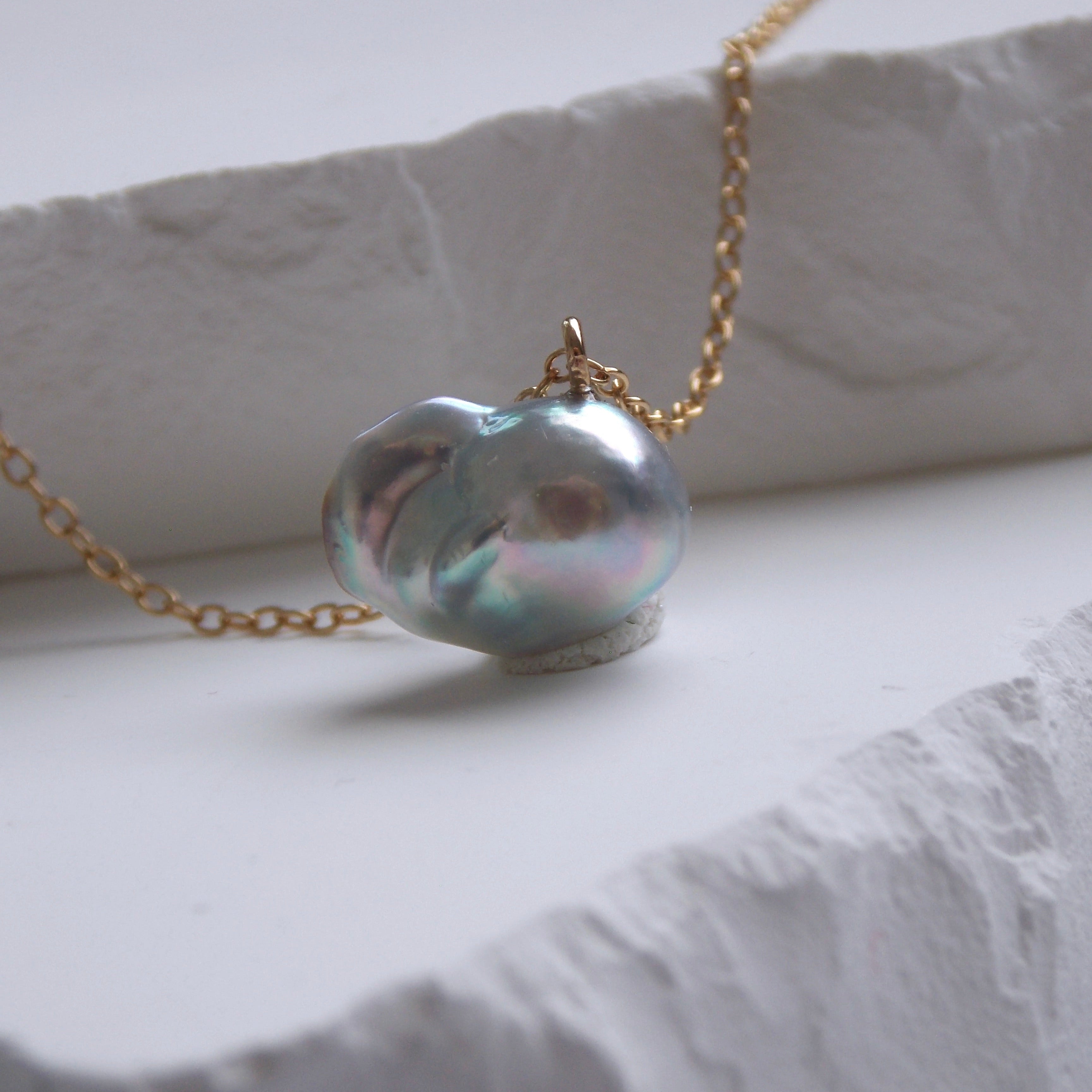 Natural Color Akoya Baroque Pearl Necklace (美羽 - Miu)