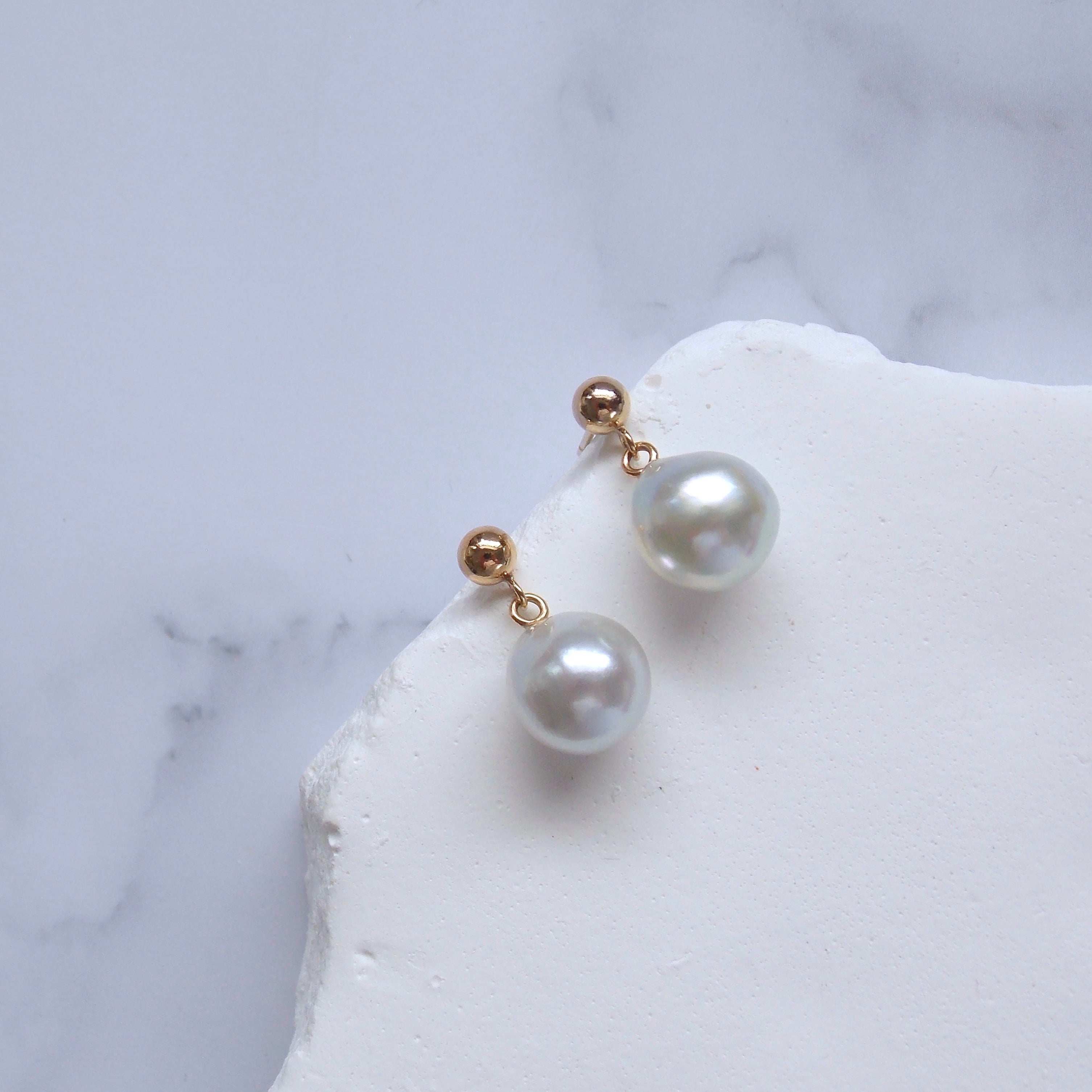 Natural Color Akoya Baroque Pearl Earrings (Gold studs)